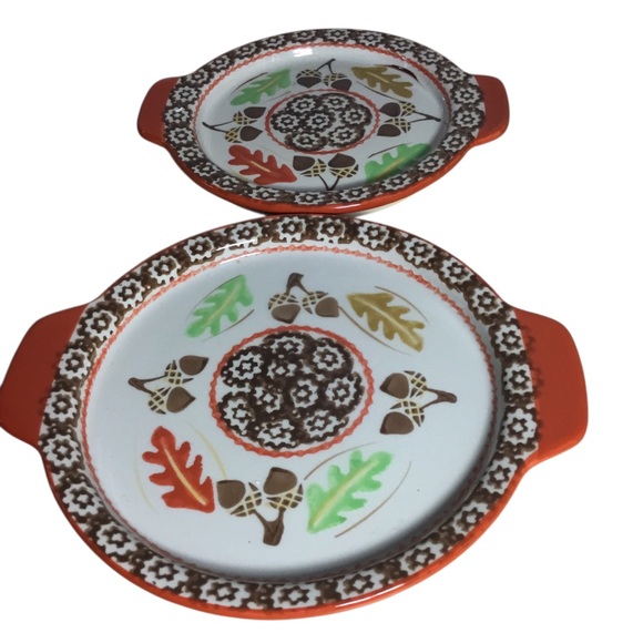Temptations Tara Old World Round Burnt Orange Leaf Acorn 2 Serving Plates - Picture 1 of 11